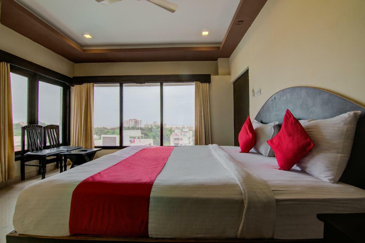 Hotel Oyo 16961 Sea Rock Visakhapatnam Exterior foto